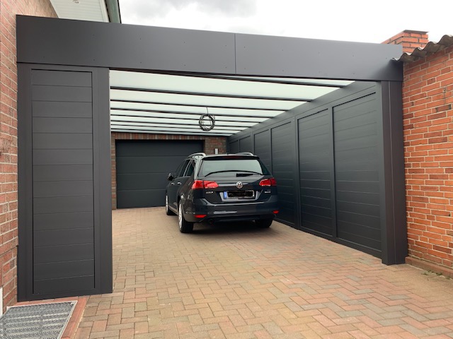 Aluminium-Carport anthrazit mit Glasdach und Seitenwänden