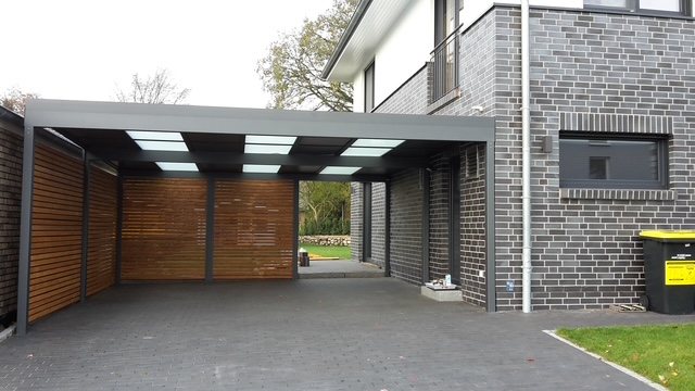 Carport in Hamburg: fertig montiert von Hiller, Ansicht 2