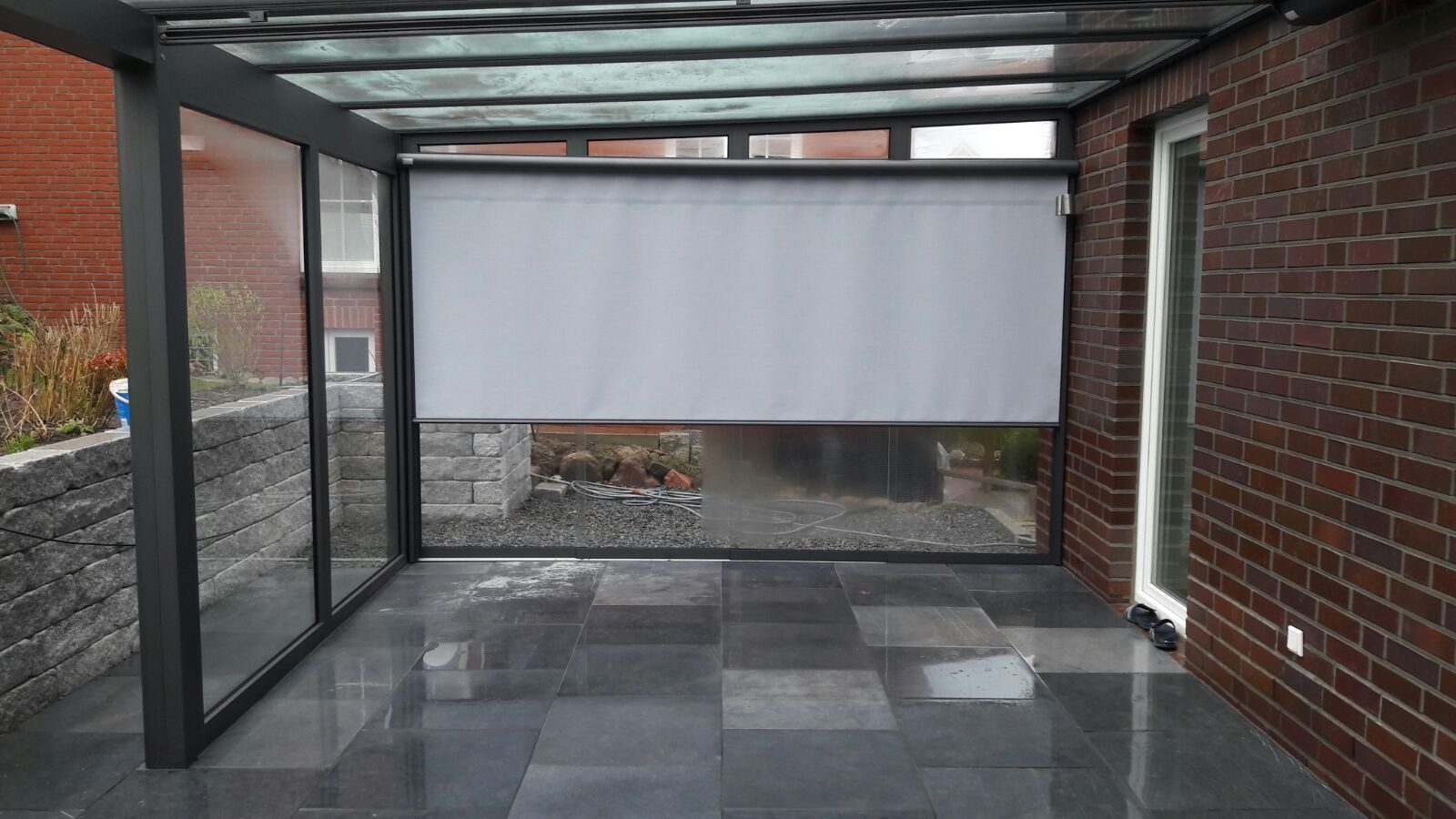 ZIP-Screen als blickdichter Sonnenschutz